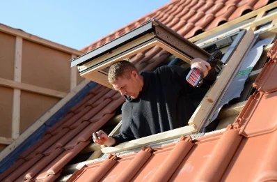 Pose de fenêtres de toit Velux à Oppy